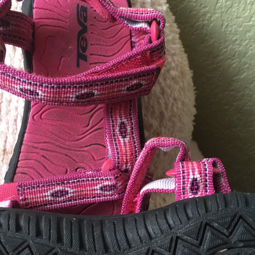 Teva Pink Tribal Pattern Sandals